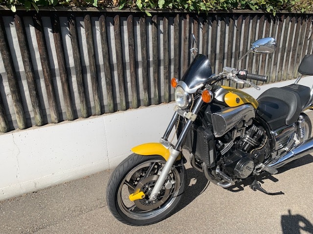 YAMAHA V-Max VMX 1200-image-2