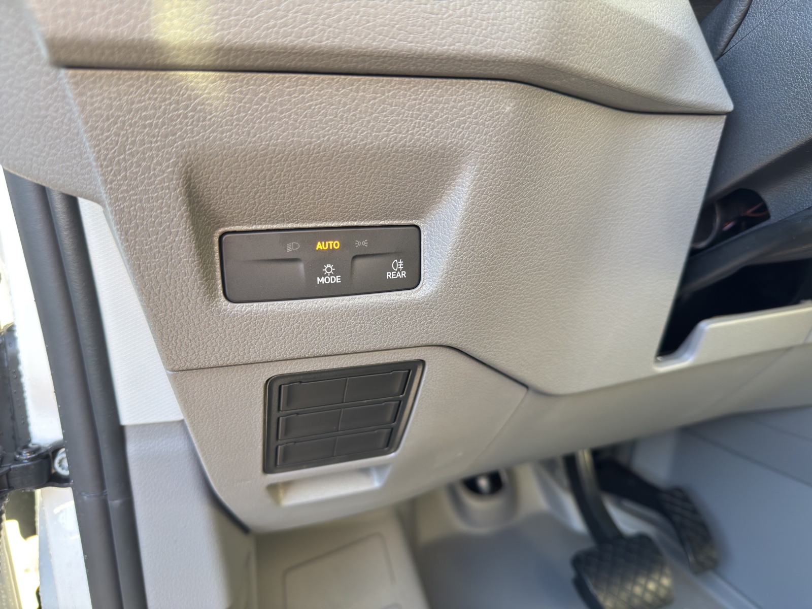 VW Crafter 35 Kab.-Ch. 3640 2.0 TDI 140-image-12