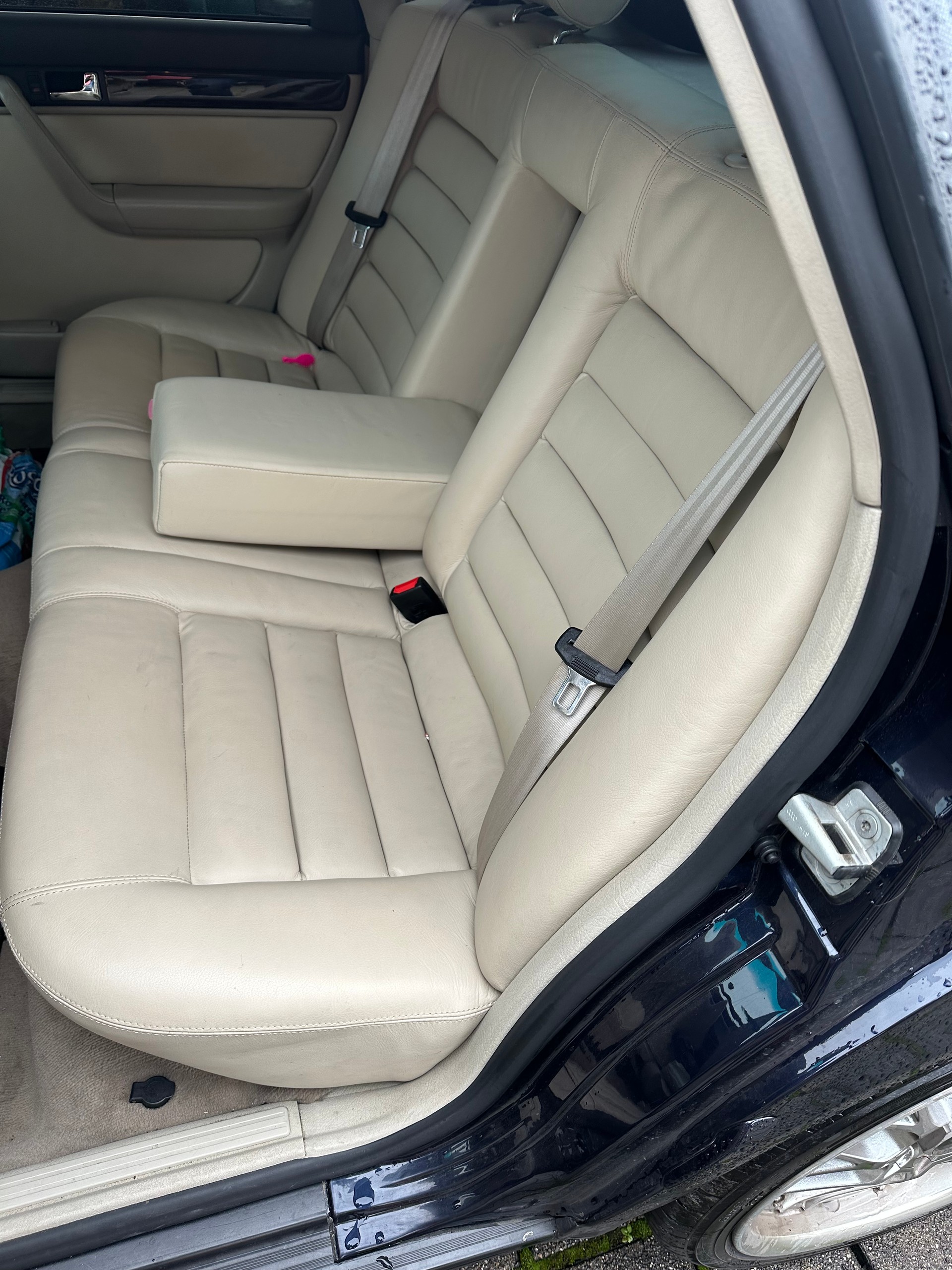 AUDI A6 2.5 TDI 140-image-11