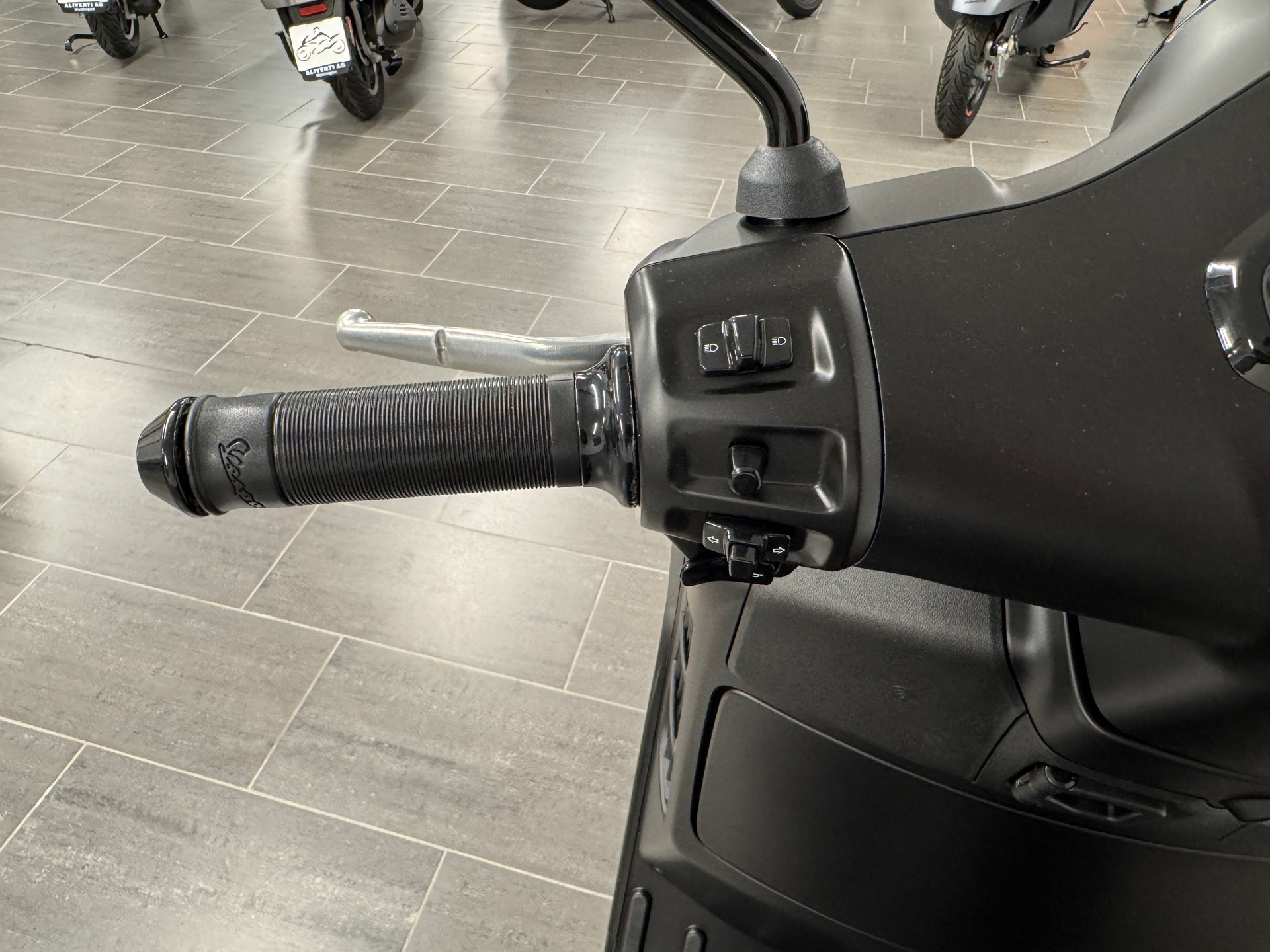 PIAGGIO Vespa GTS 310 Super Sport RST E5+-image-4