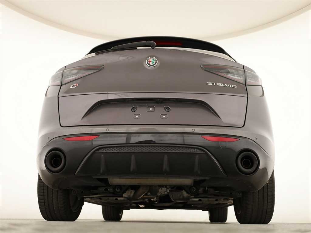 ALFA ROMEO Stelvio 2.0 Veloce Q4 AT8-image-4