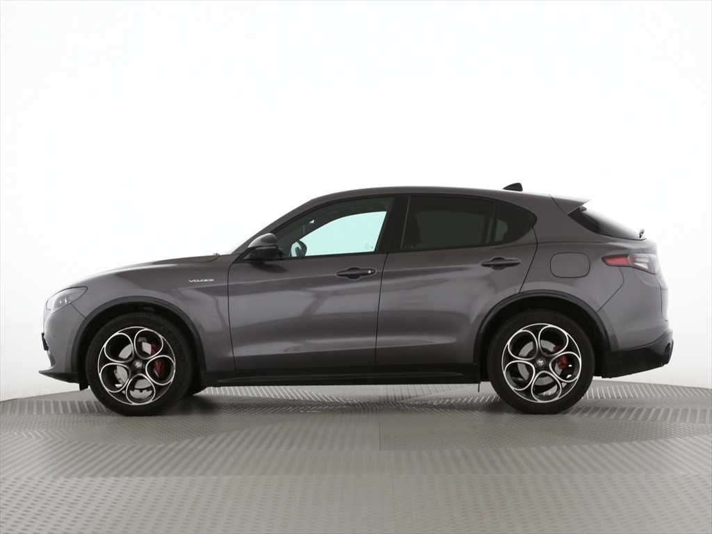 ALFA ROMEO Stelvio 2.0 Veloce Q4 AT8-image-2