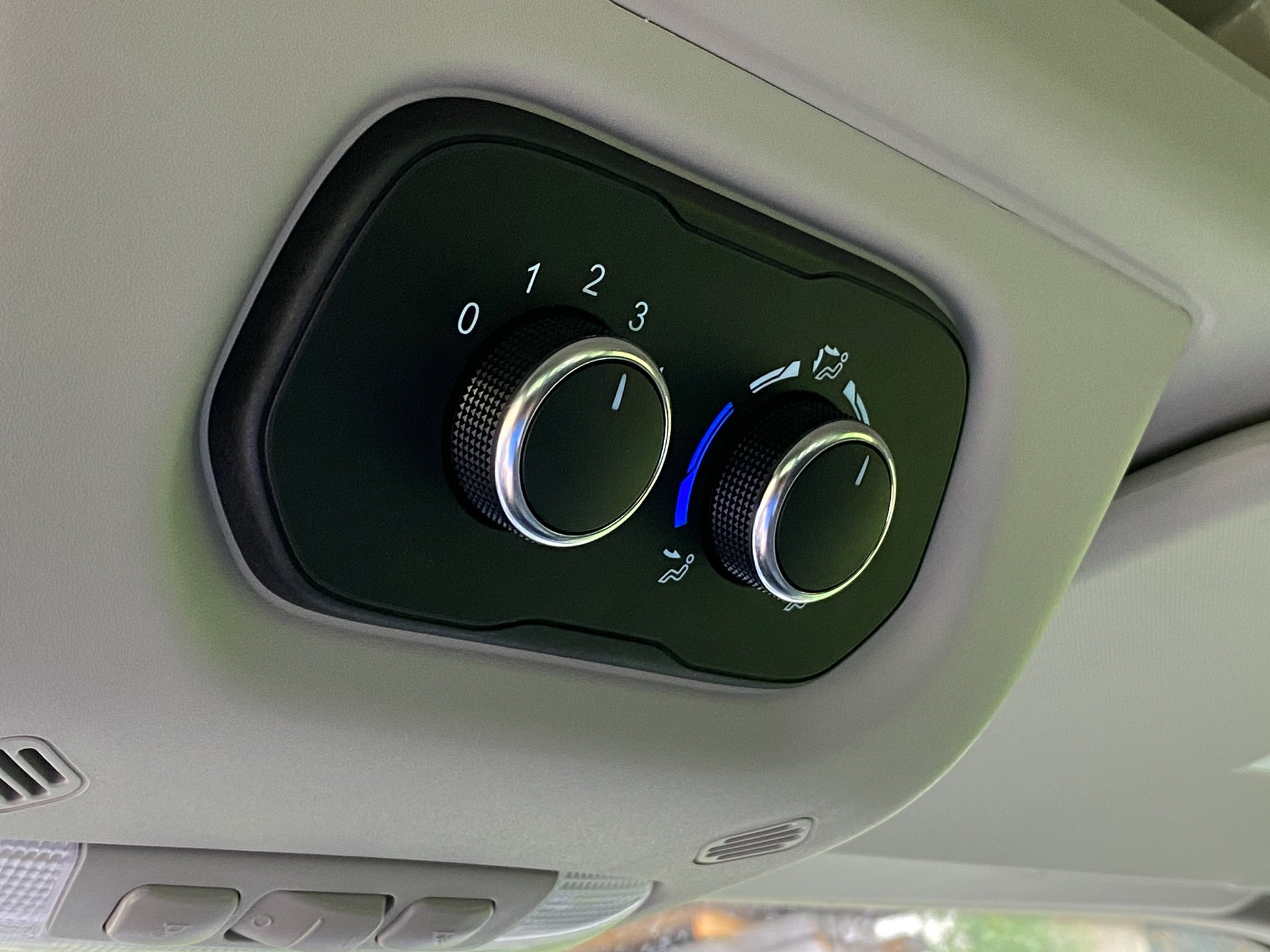 FORD Transit Trail L3 H2-image-5