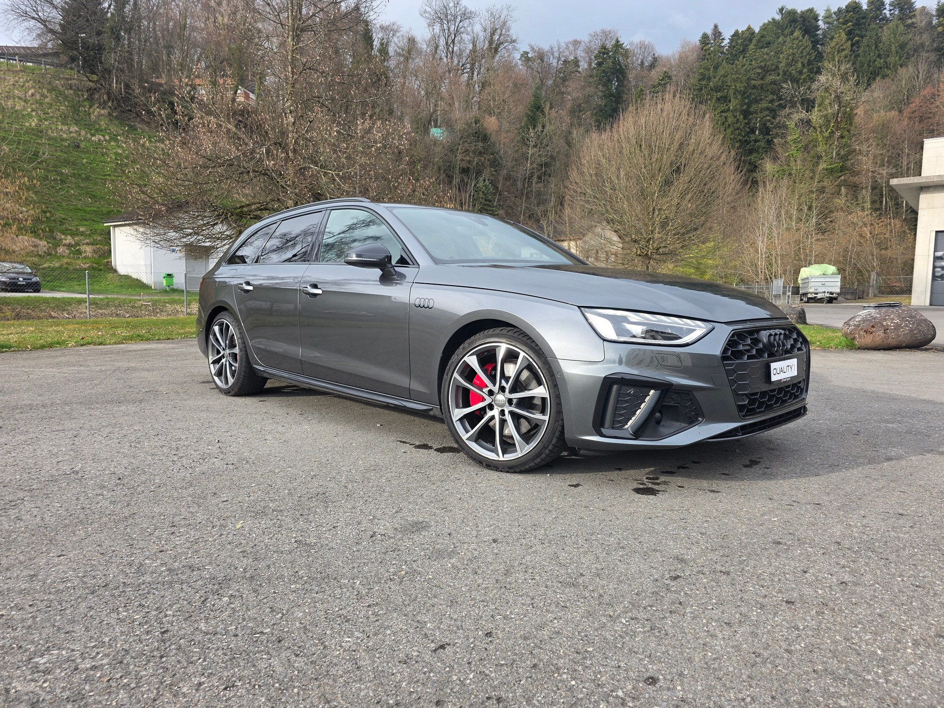 AUDI A4 Avant 45 TFSI S line S-tronic quattro-image-6