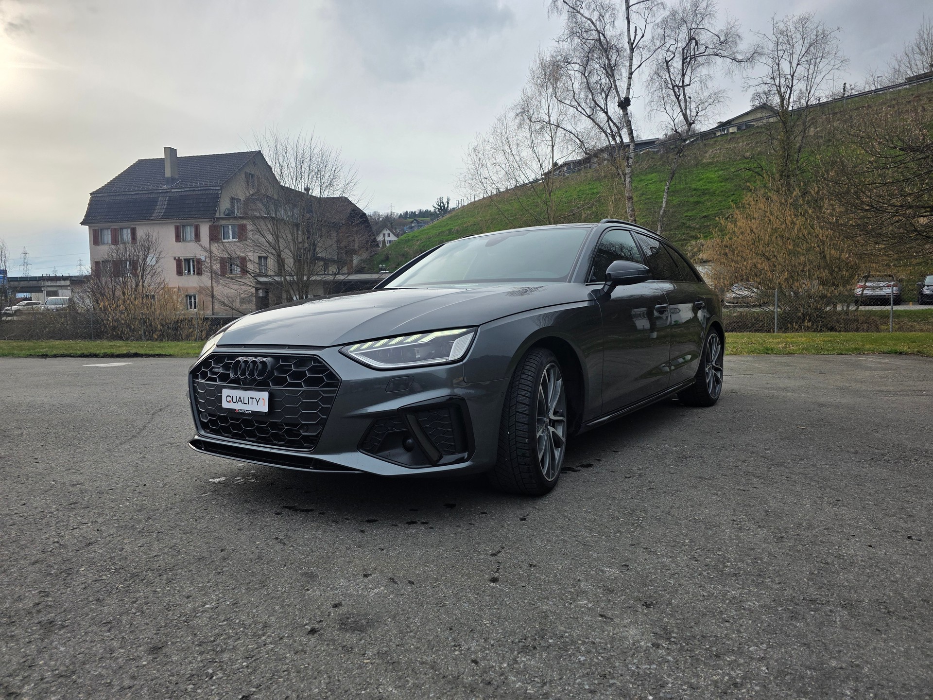 AUDI A4 Avant 45 TFSI S line S-tronic quattro-image-5