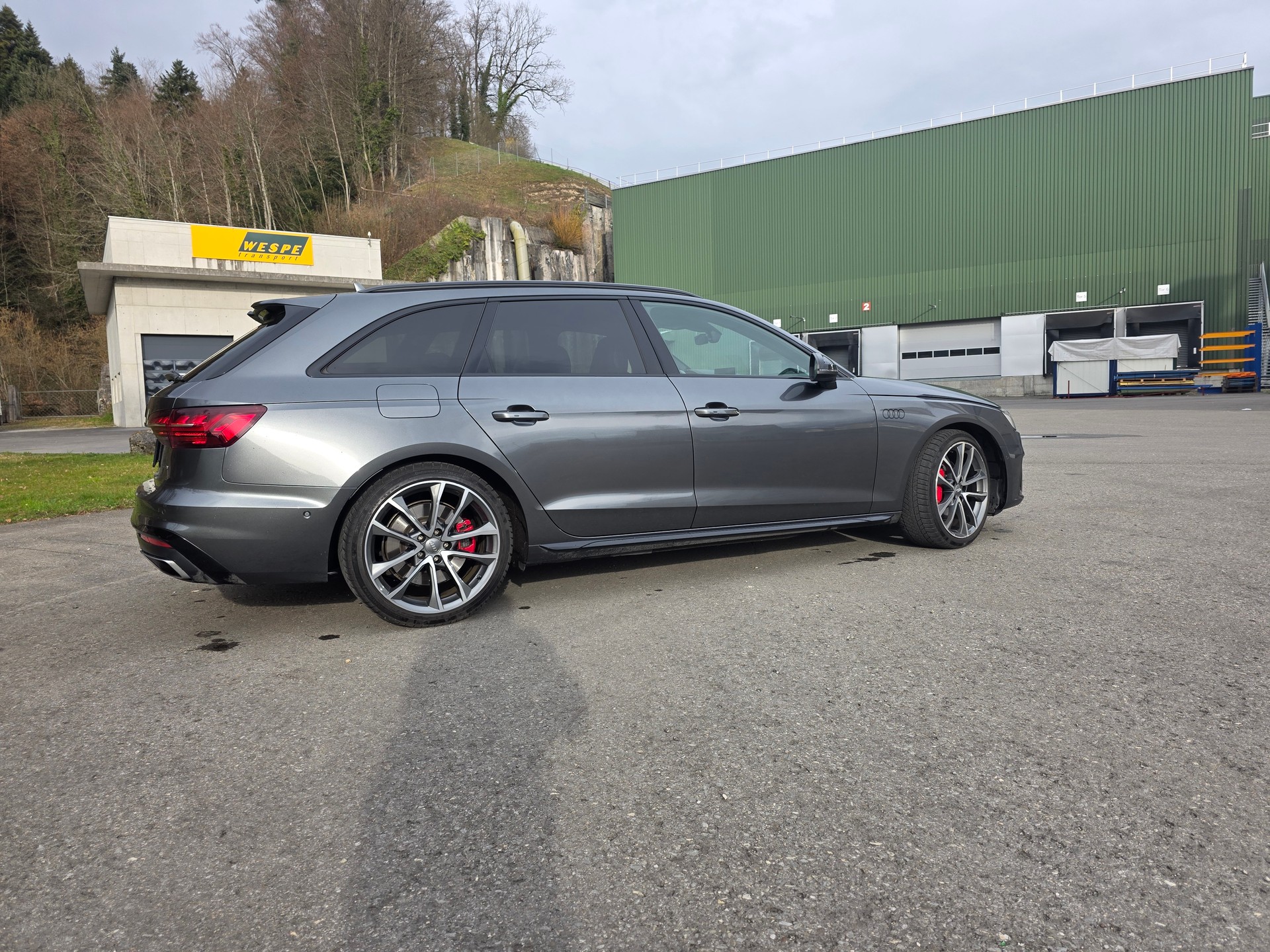 AUDI A4 Avant 45 TFSI S line S-tronic quattro-image-12