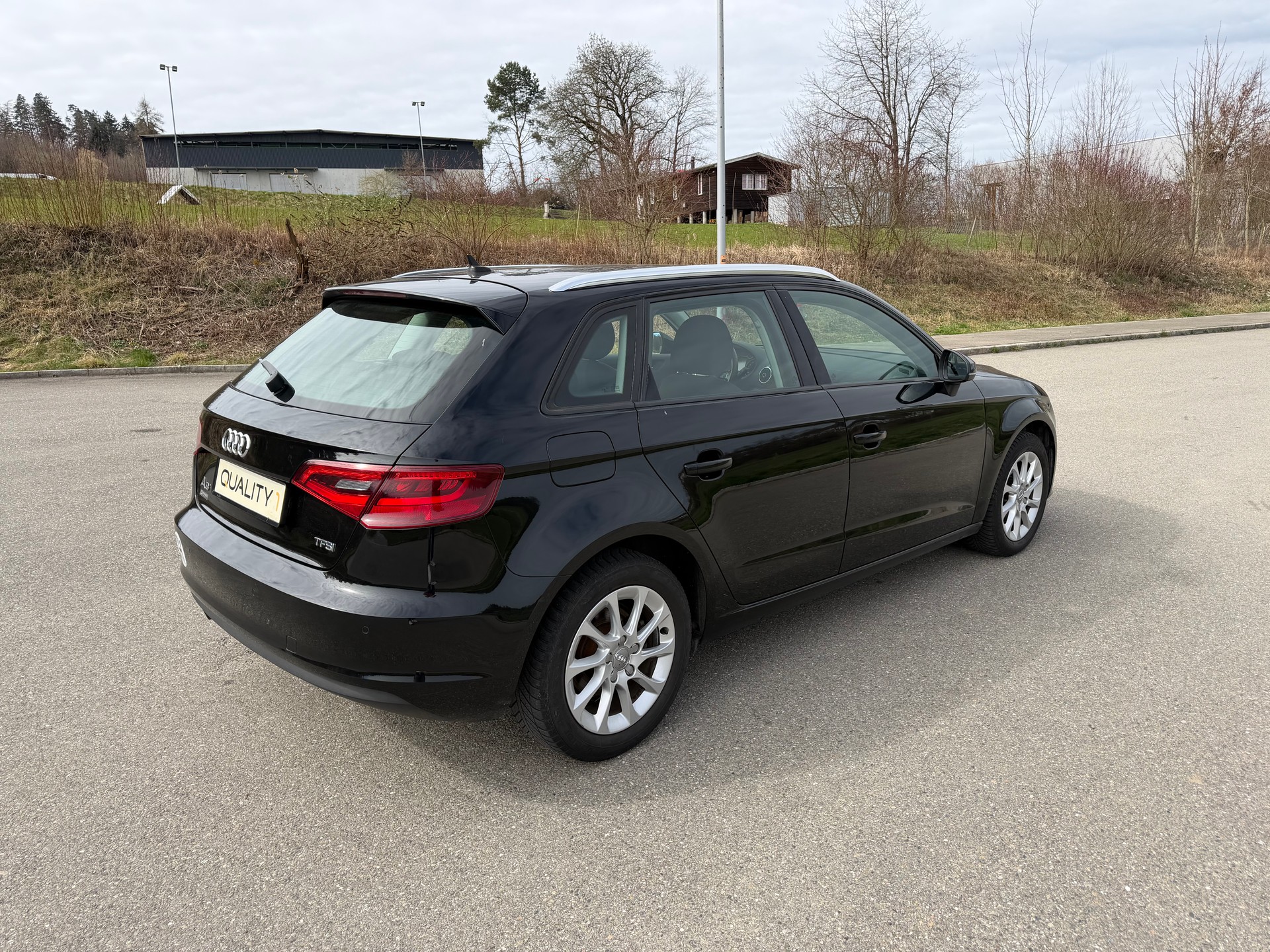 AUDI A3 Sportback 1.4 TFSI Ambition-image-3