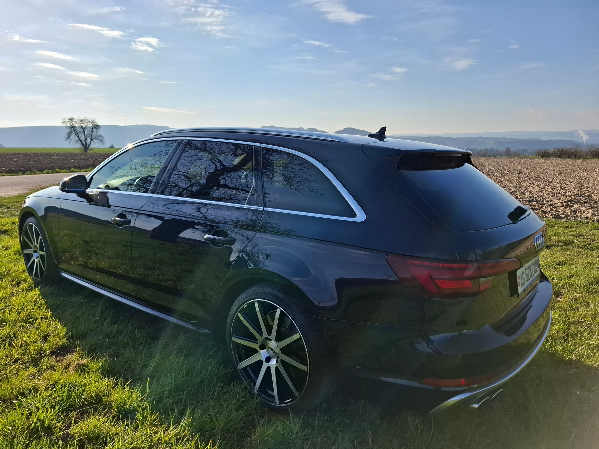 AUDI S4 Avant 3.0 TFSI quattro tiptronic-showroom-element-1