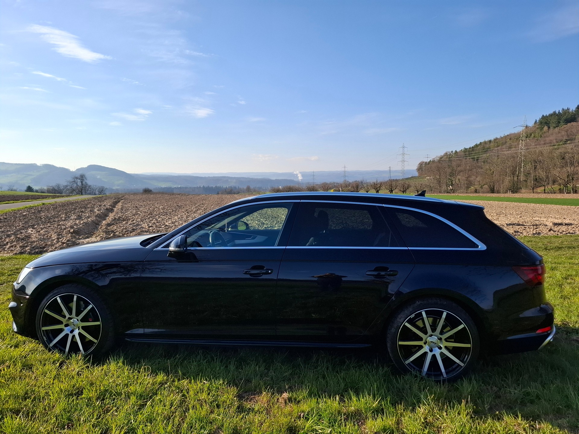 AUDI S4 Avant 3.0 TFSI quattro tiptronic-image-4