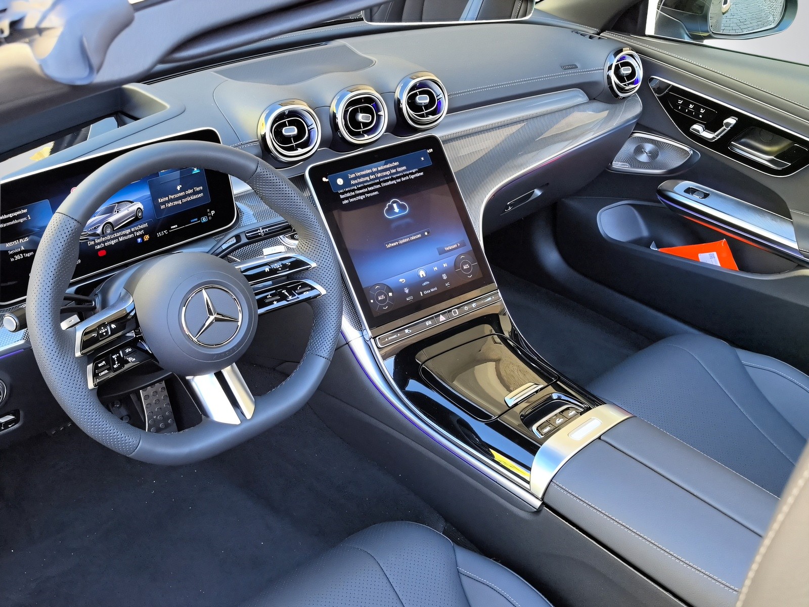 MERCEDES-BENZ CLE 300 Cabrio 4Matic 9G-Tronic-image-6