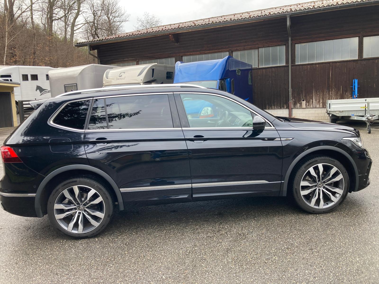 VW Tiguan Allspace 2.0TSI R-Line 4Motion DSG-image-10