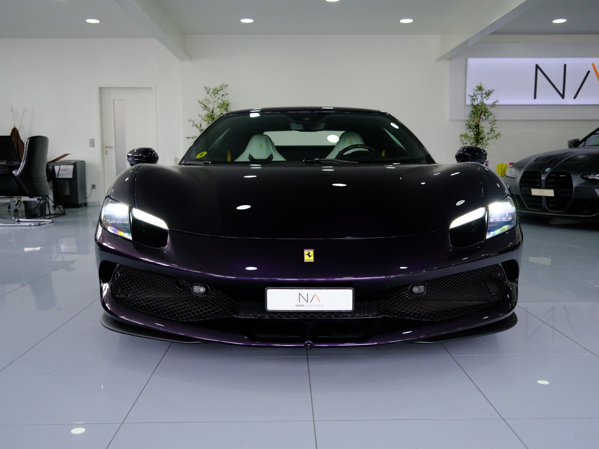 FERRARI 296 GTB-showroom-element-2