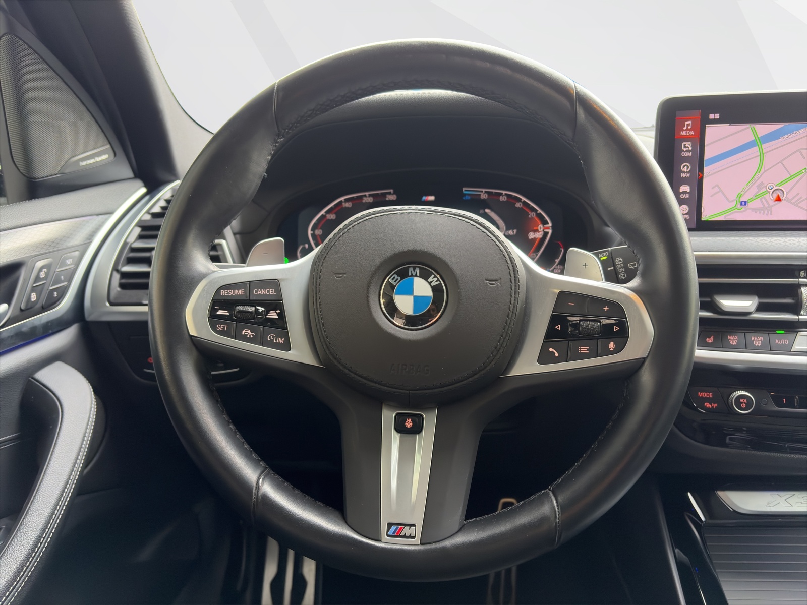 BMW X3 20d xDrive-image-11