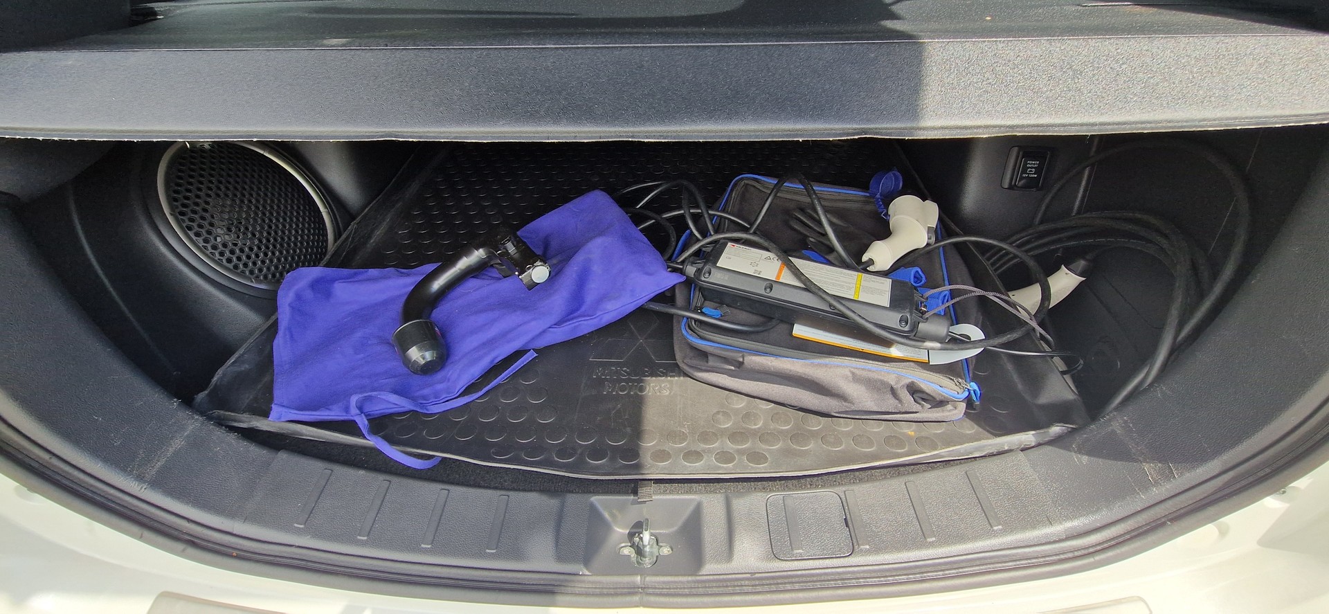 MITSUBISHI Outlander 2.4 PHEV Diamond S-Edition 4WD Automatic-image-7