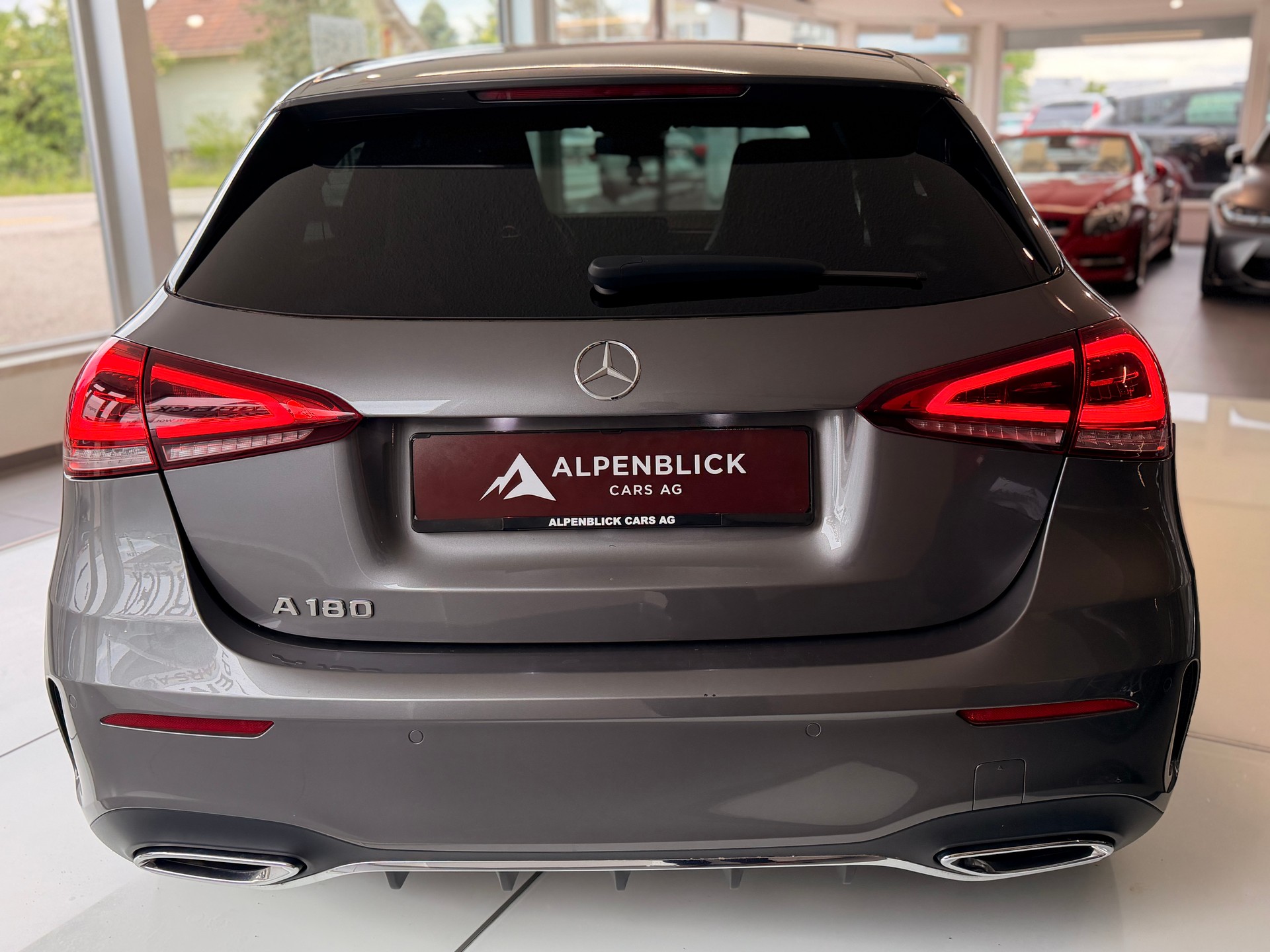 MERCEDES-BENZ A 180 Style 7G-DCT-image-6