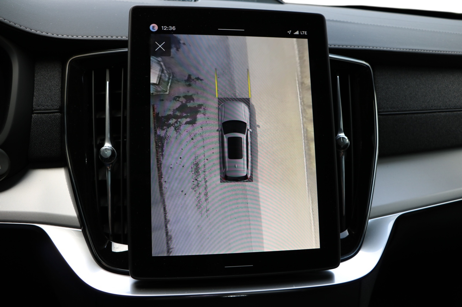 VOLVO XC90 T8 AWD PluginHybrid Dark Edition Geartronic-image-24