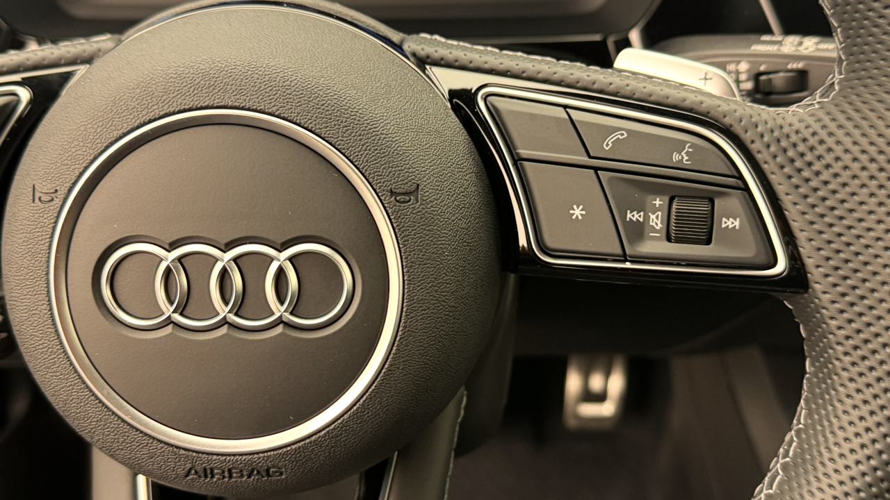 AUDI A3 Sportback TFSI 110 kW S line S tronic-image-9