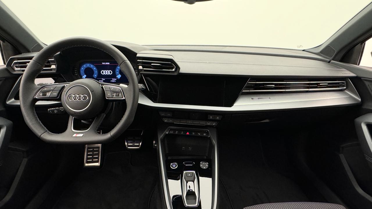 AUDI A3 Sportback TFSI 110 kW S line S tronic-image-5