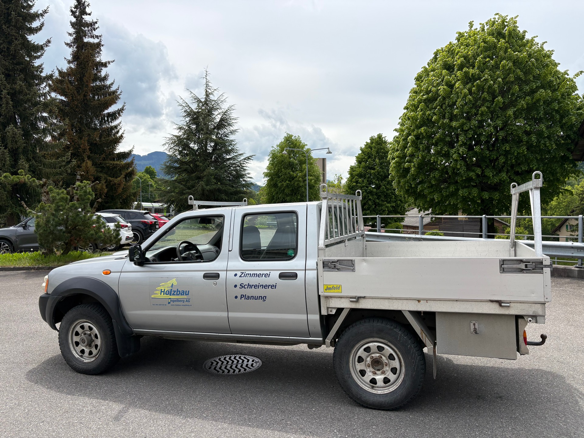 NISSAN NP300 4x4 King Cab-image-4