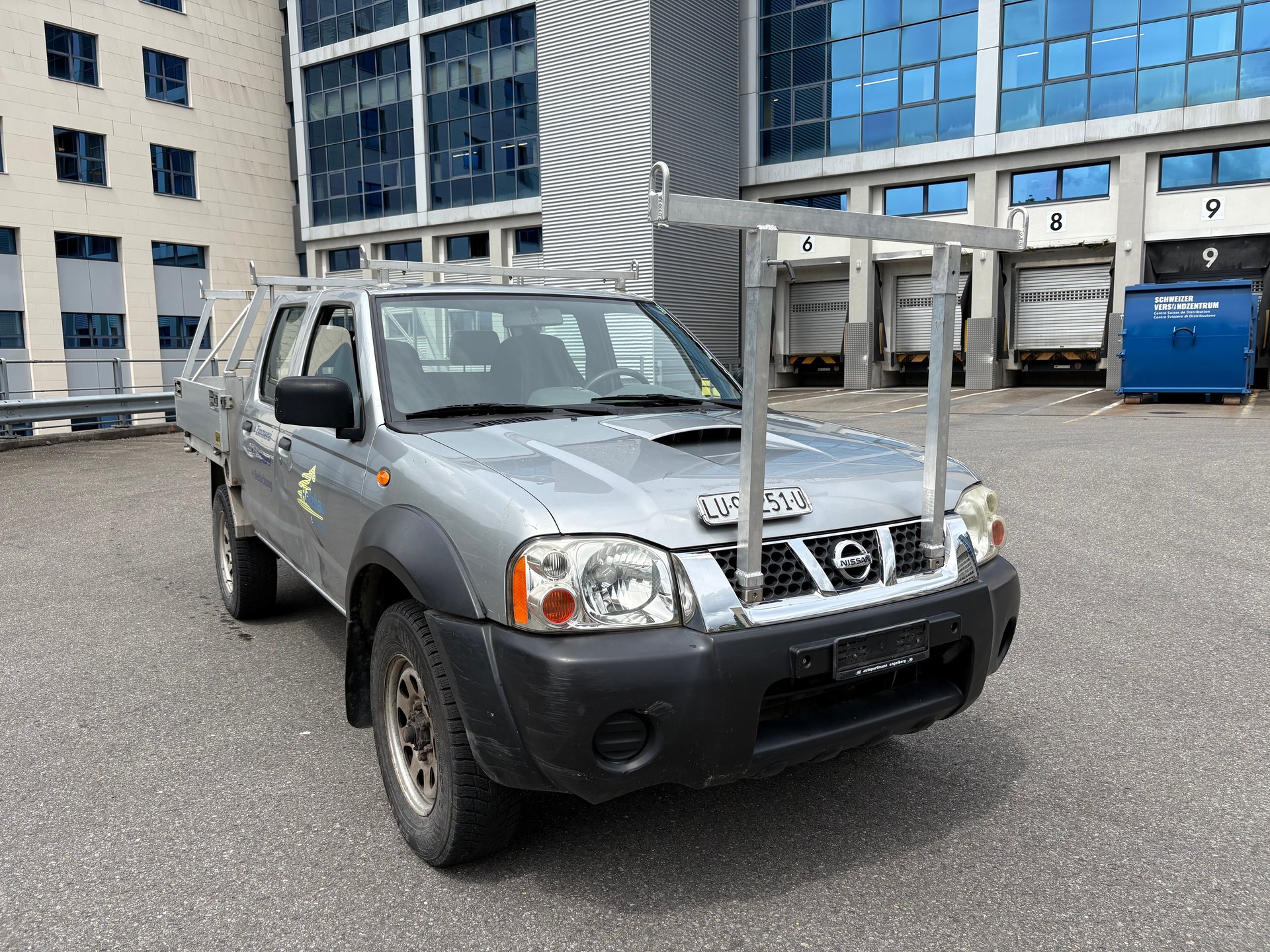 NISSAN NP300 4x4 King Cab-image-8