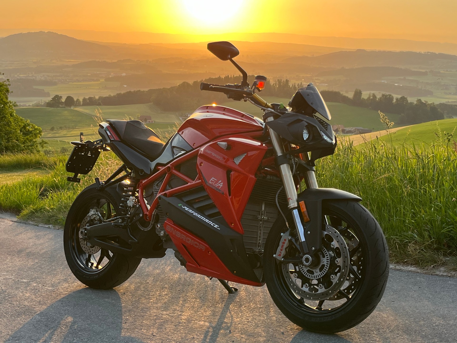 ENERGICA Energica Eva 107