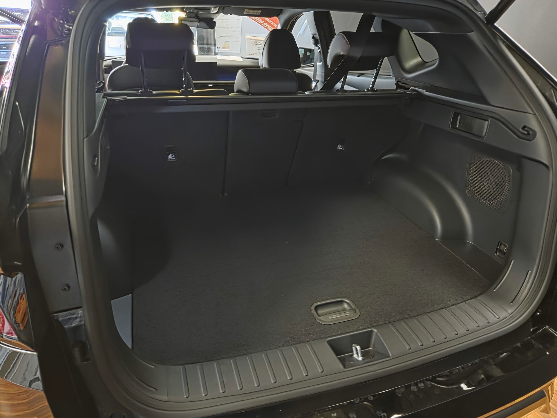 HYUNDAI TUCSON-image-8