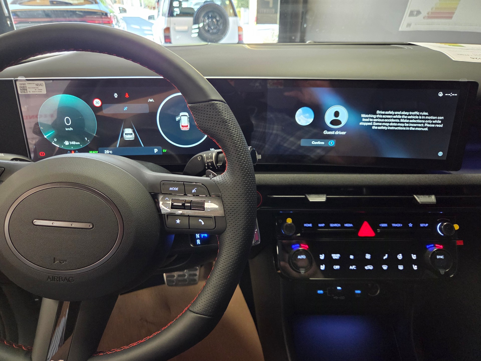 HYUNDAI TUCSON-image-9