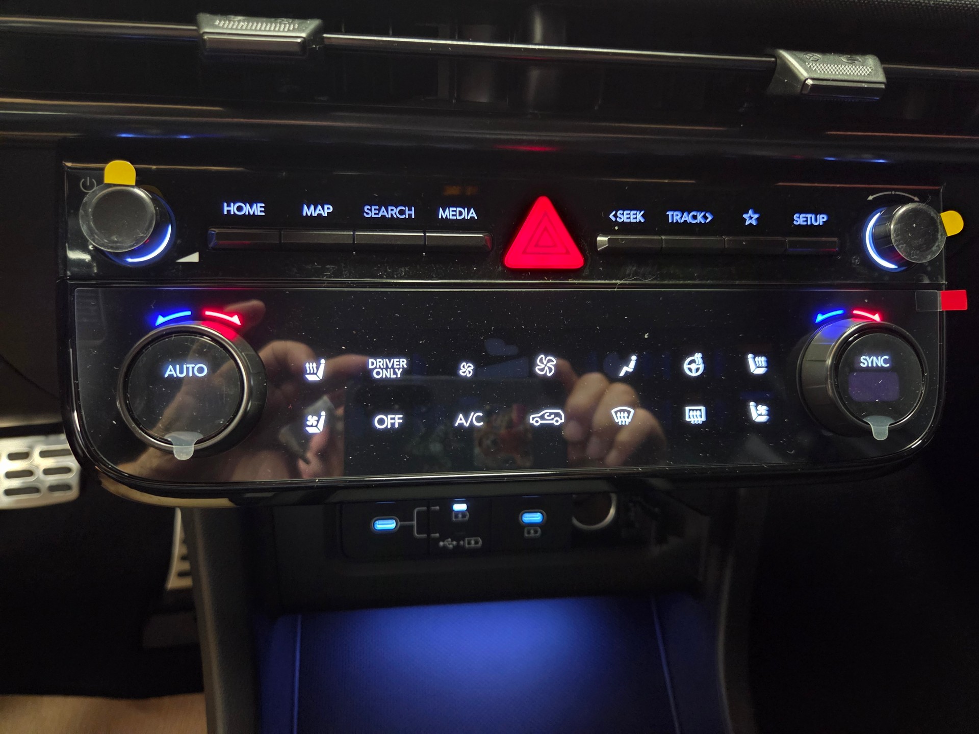 HYUNDAI TUCSON-image-11