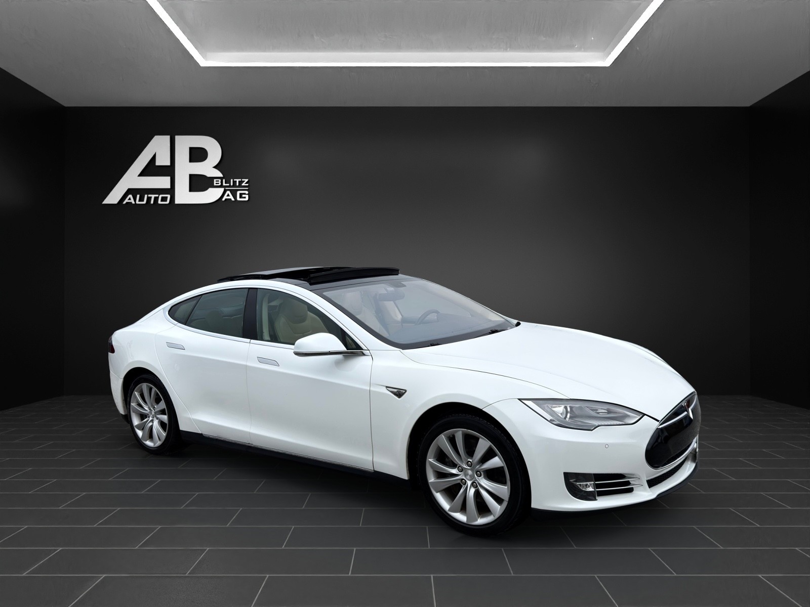 TESLA Model S 85 * Free Supercharching *-image-5