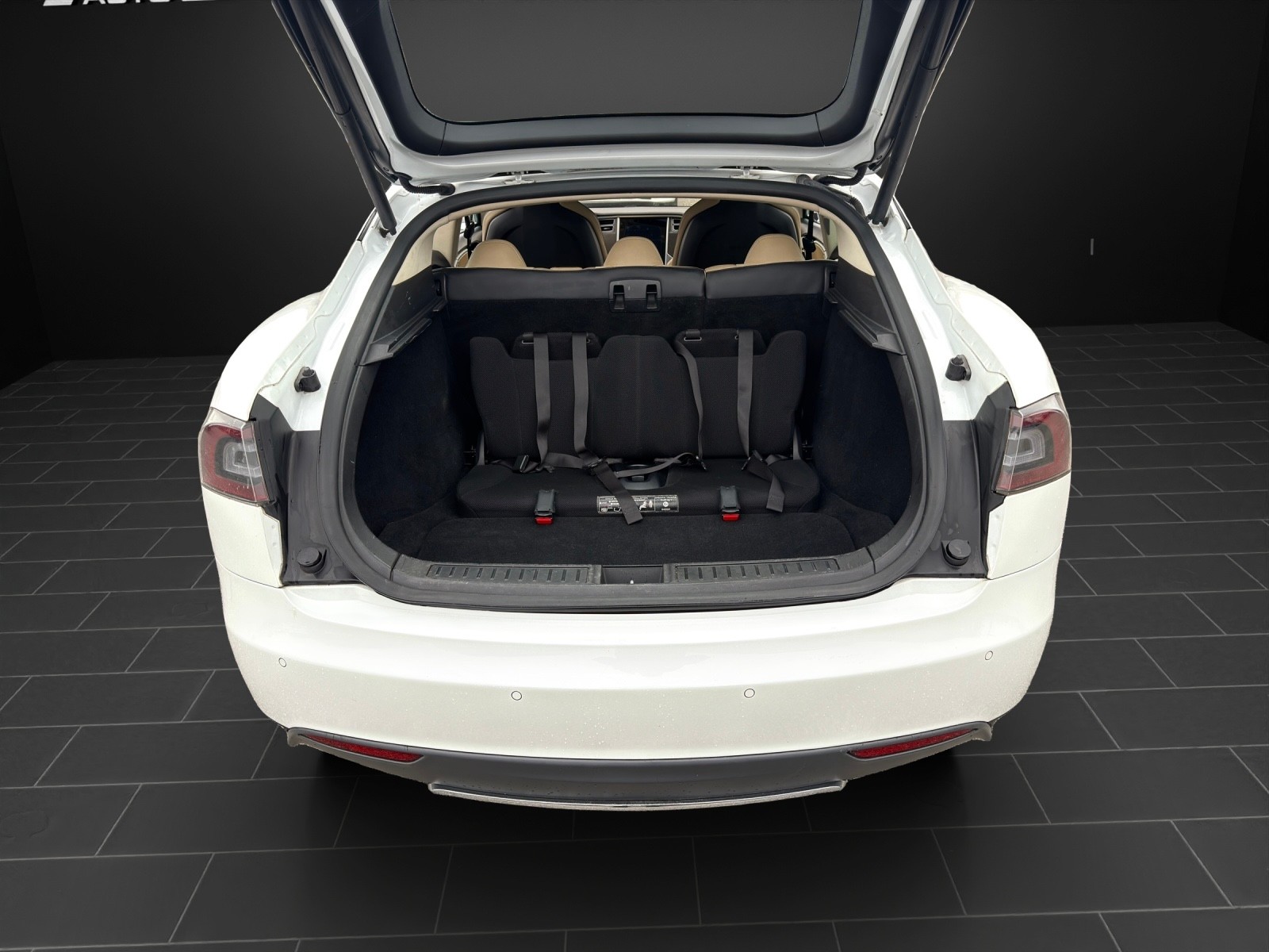 TESLA Model S 85 * Free Supercharching *-image-15