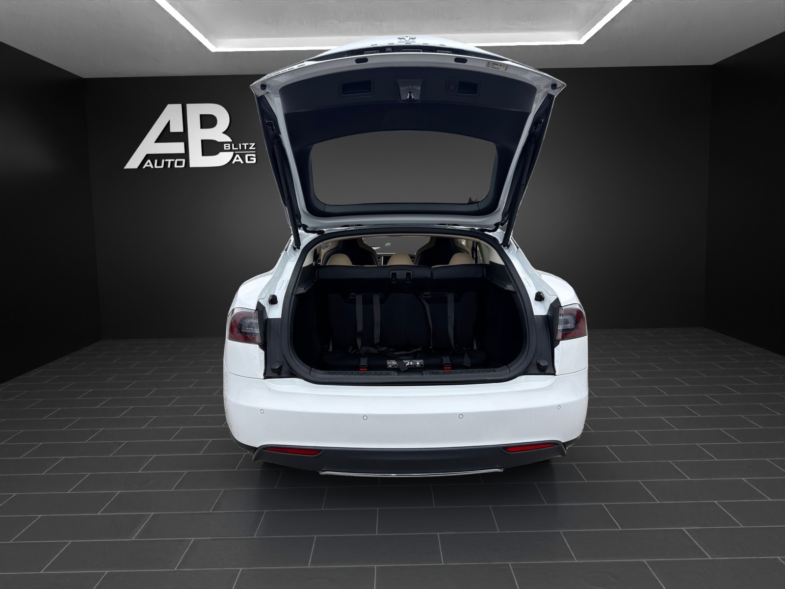 TESLA Model S 85 * Free Supercharching *-image-14