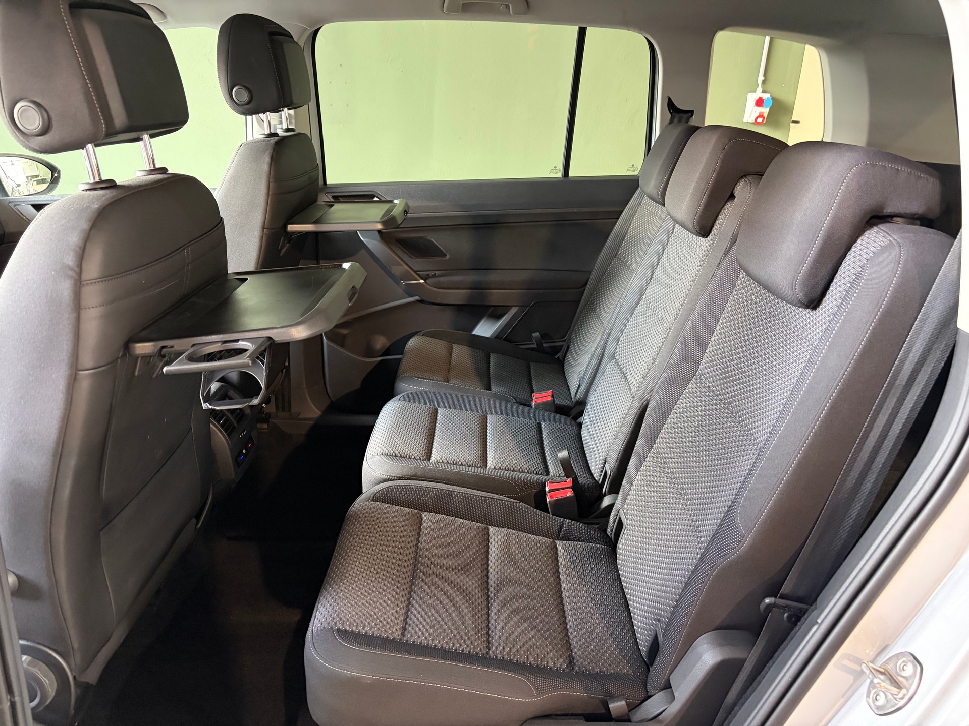 VW Touran 2.0 TDI BlueMotion TechnologyComfortline DSG * CH-Fahrzeug *-image-8