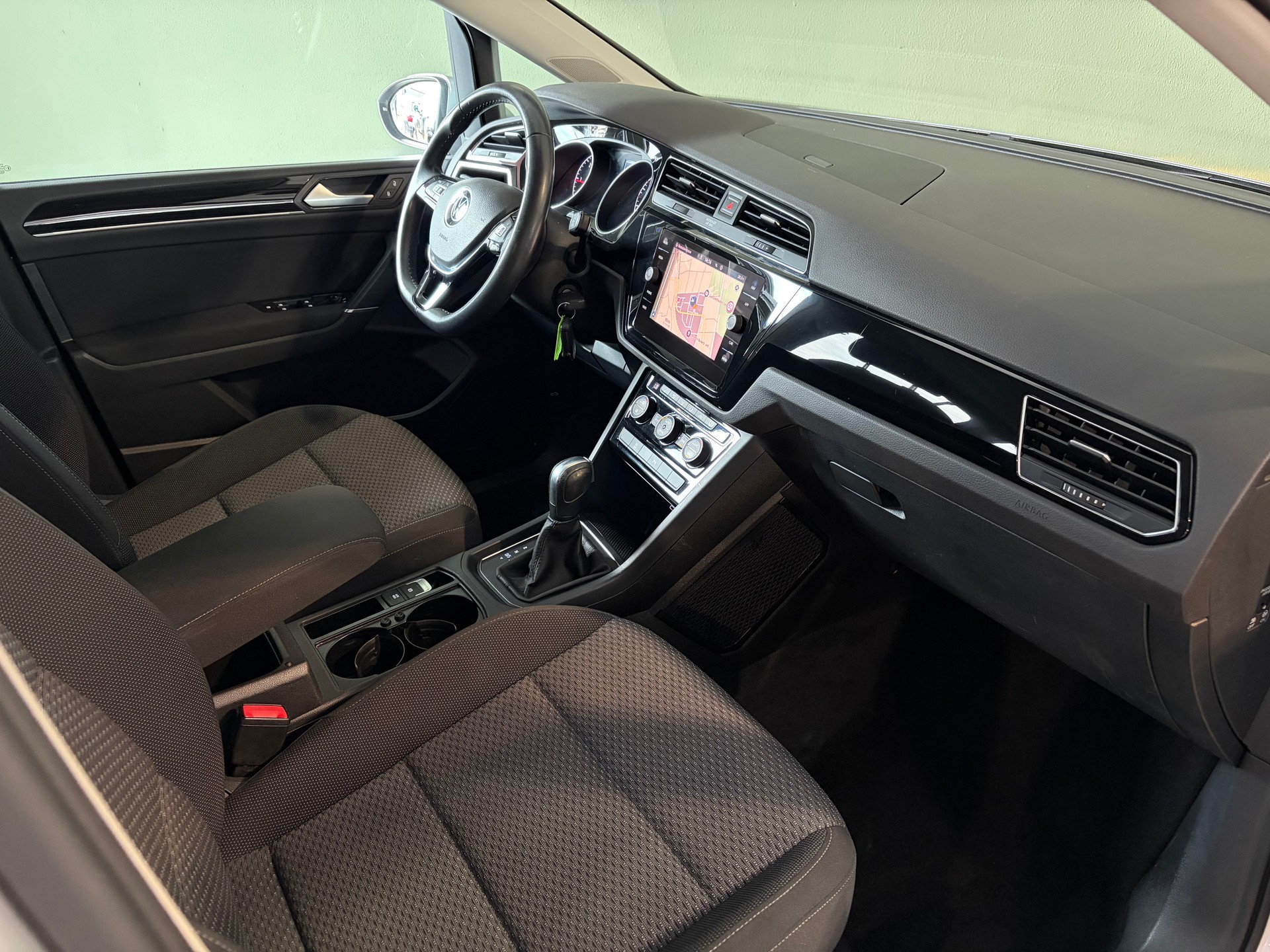 VW Touran 2.0 TDI BlueMotion TechnologyComfortline DSG * CH-Fahrzeug *-image-16