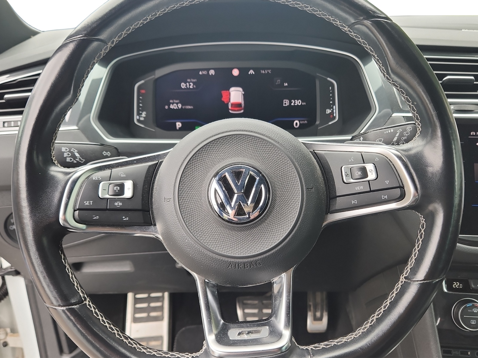 VW Tiguan 2.0 TDI SCR Highline 4Motion DSG-image-9