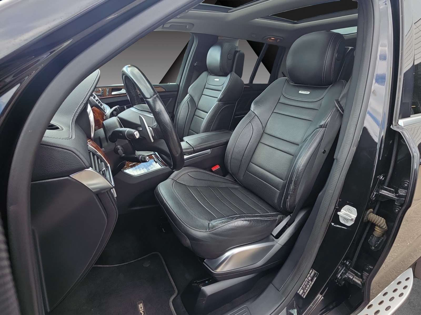 MERCEDES-BENZ GL 63 AMG 4Matic Speedshift Plus 7G-Tronic-image-14