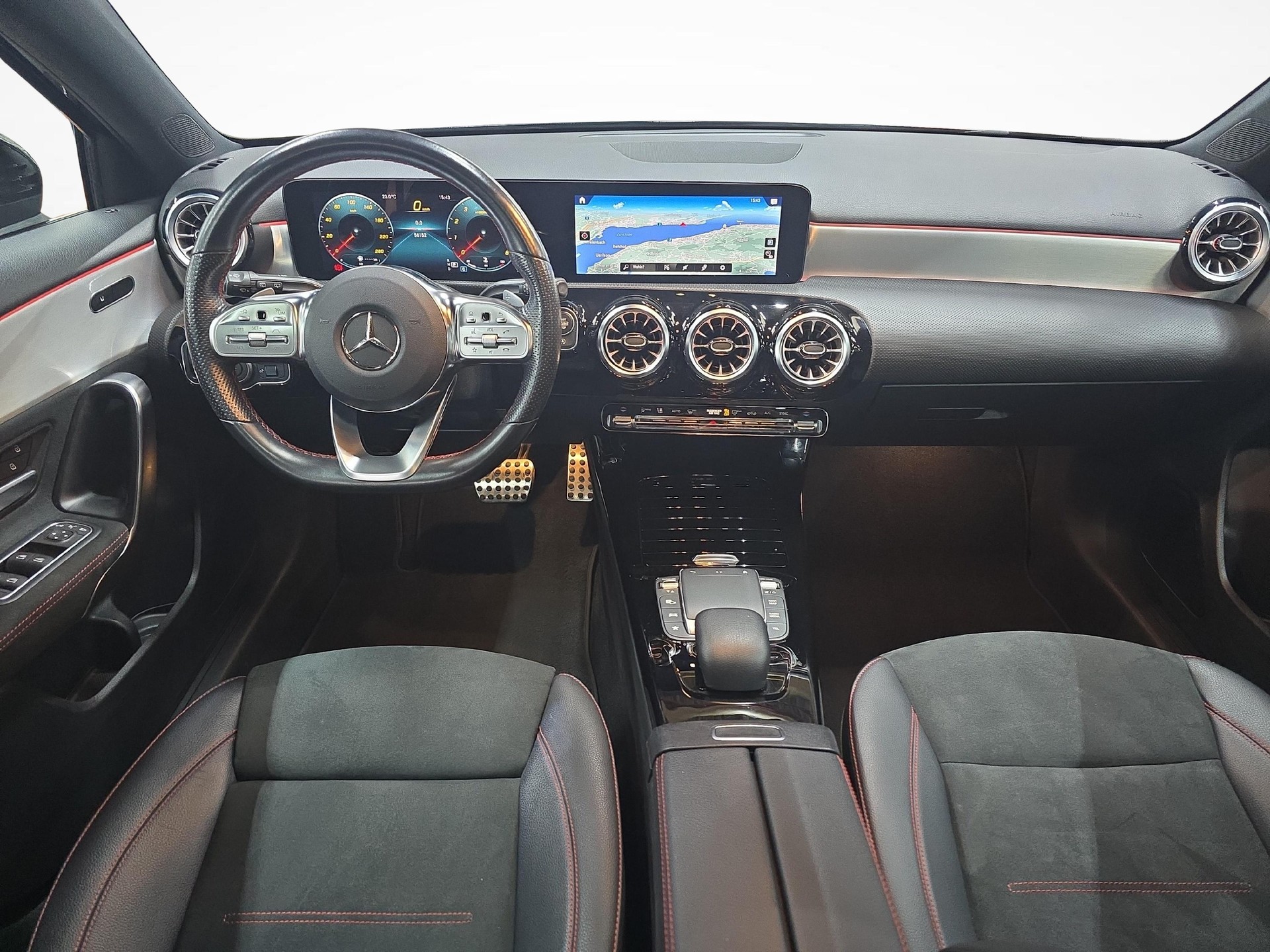 MERCEDES-BENZ A 180 Night Star AMG Line-image-5