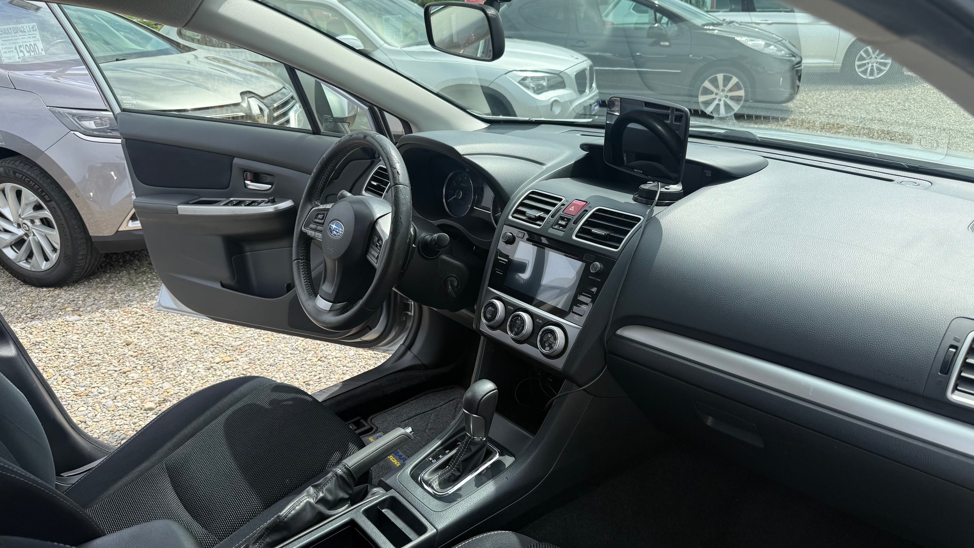 SUBARU XV 2.0 Swiss Two AWD CVT-showroom-element-3