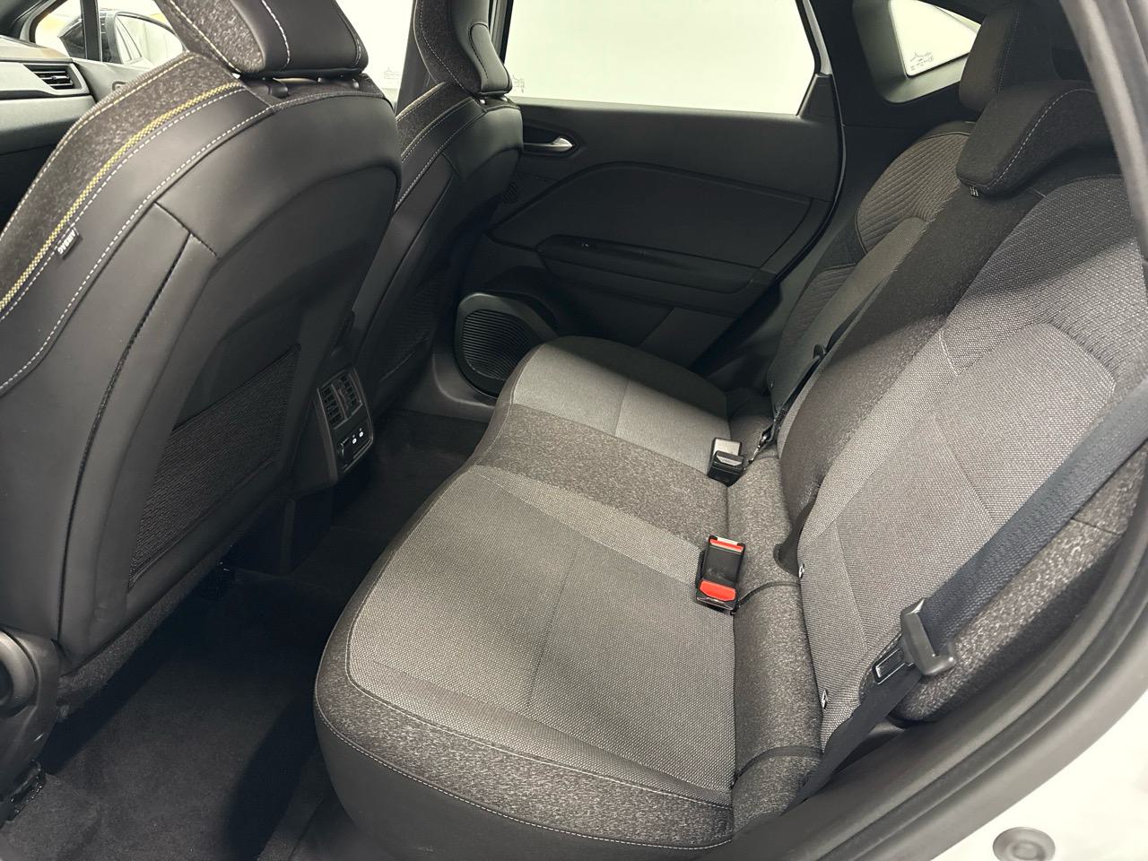 RENAULT Captur 1.3 TCe Techno EDC-image-8