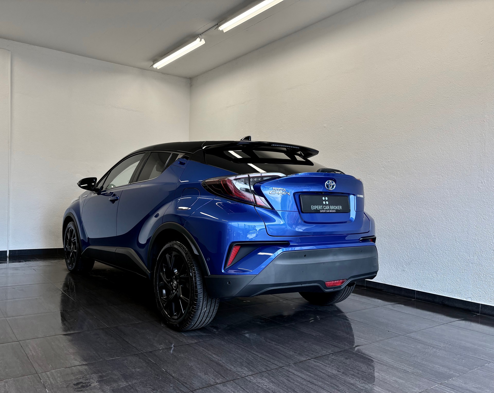 TOYOTA C-HR 1.8 HSD Style CVT-image-8