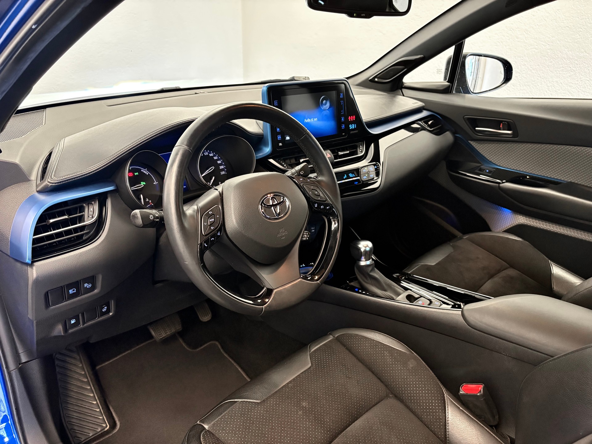 TOYOTA C-HR 1.8 HSD Style CVT-image-13