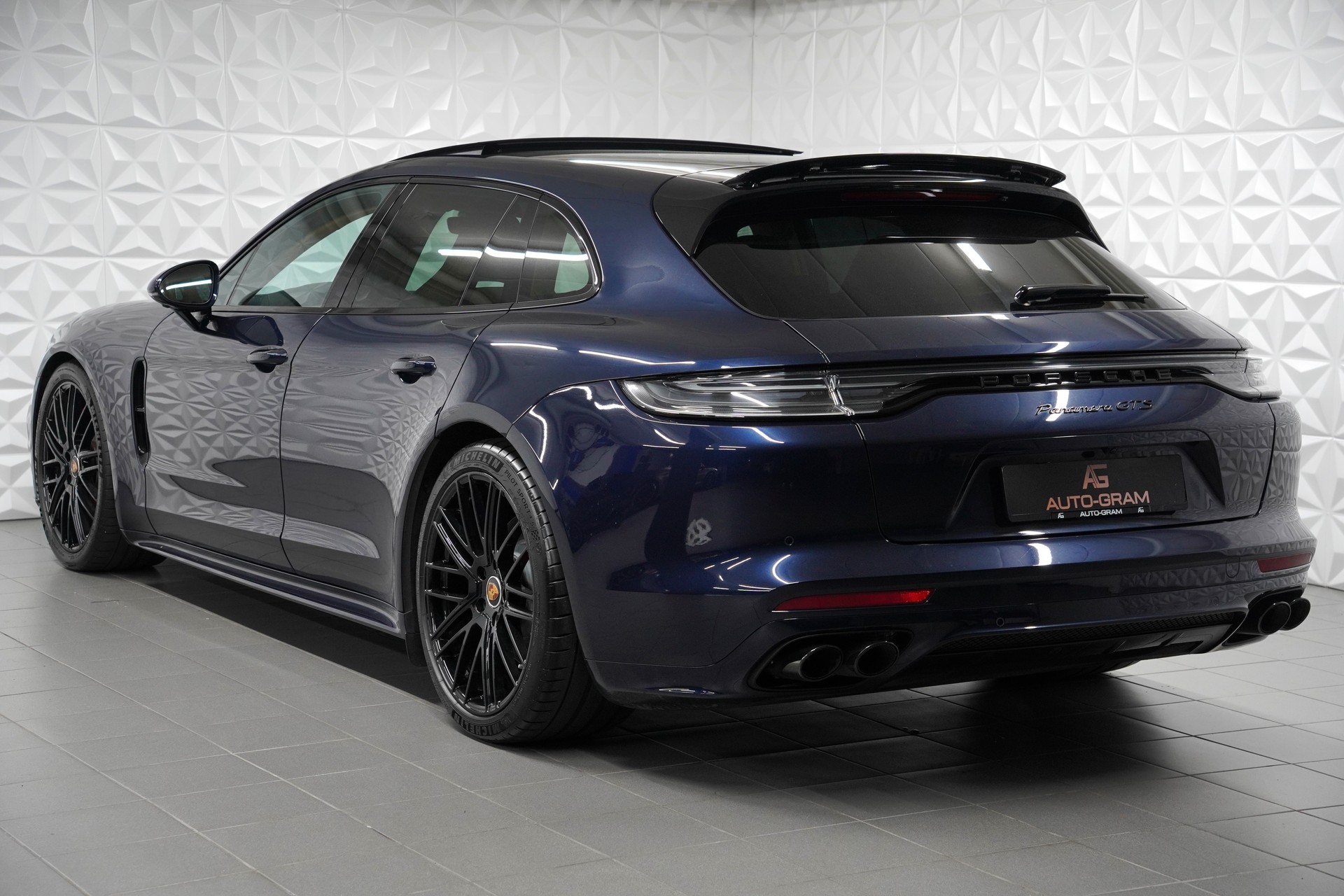 PORSCHE Panamera GTS Sport Turismo PDK-image-6