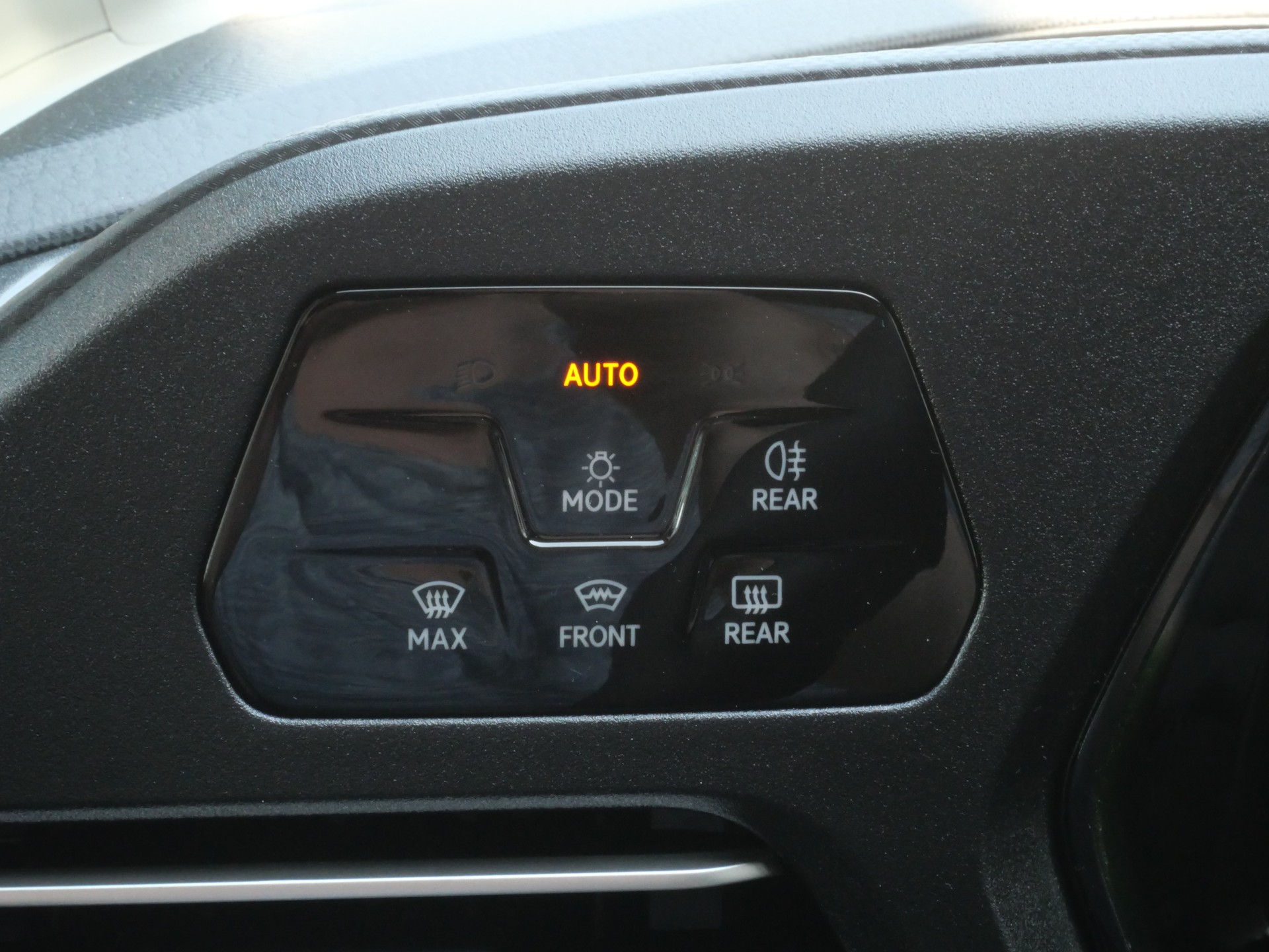 VW Caddy 1.5 TSI Plug in Hybrid Edition DSG *5 Jahre Garantie*-image-30