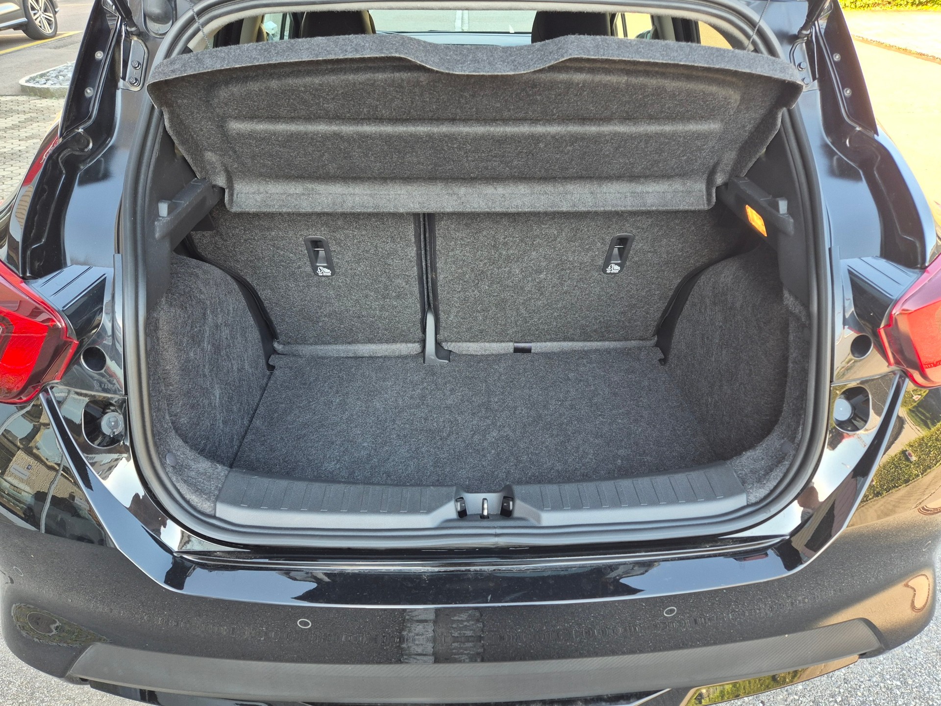 NISSAN Micra IG-T tekna Xtronic-image-4
