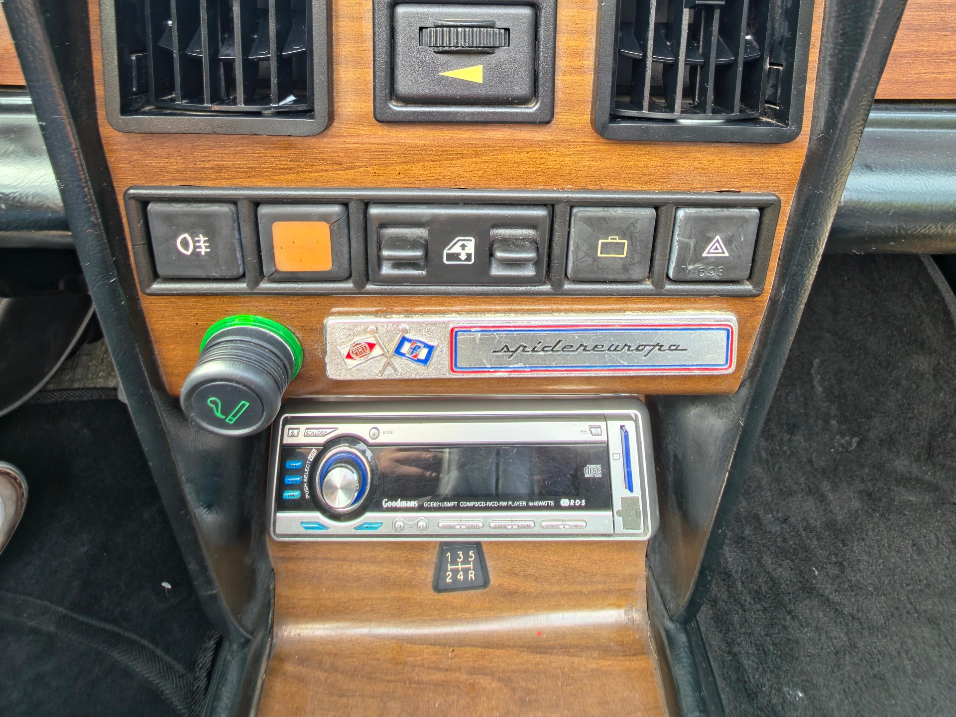 FIAT 124 Spider DS PININFARINA-image-8