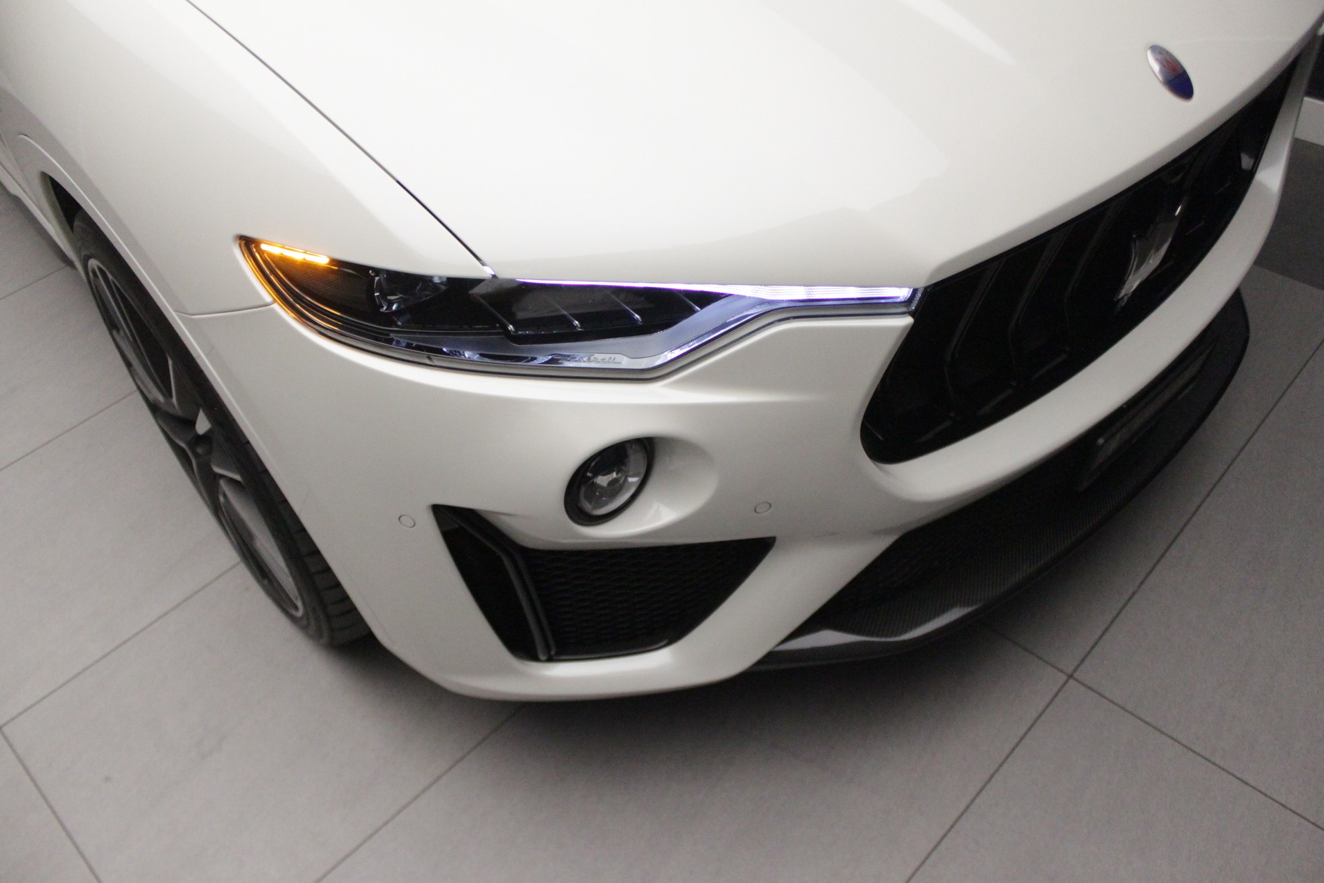 MASERATI Levante 3.8 V8 Trofeo Q4 Automatica-image-4