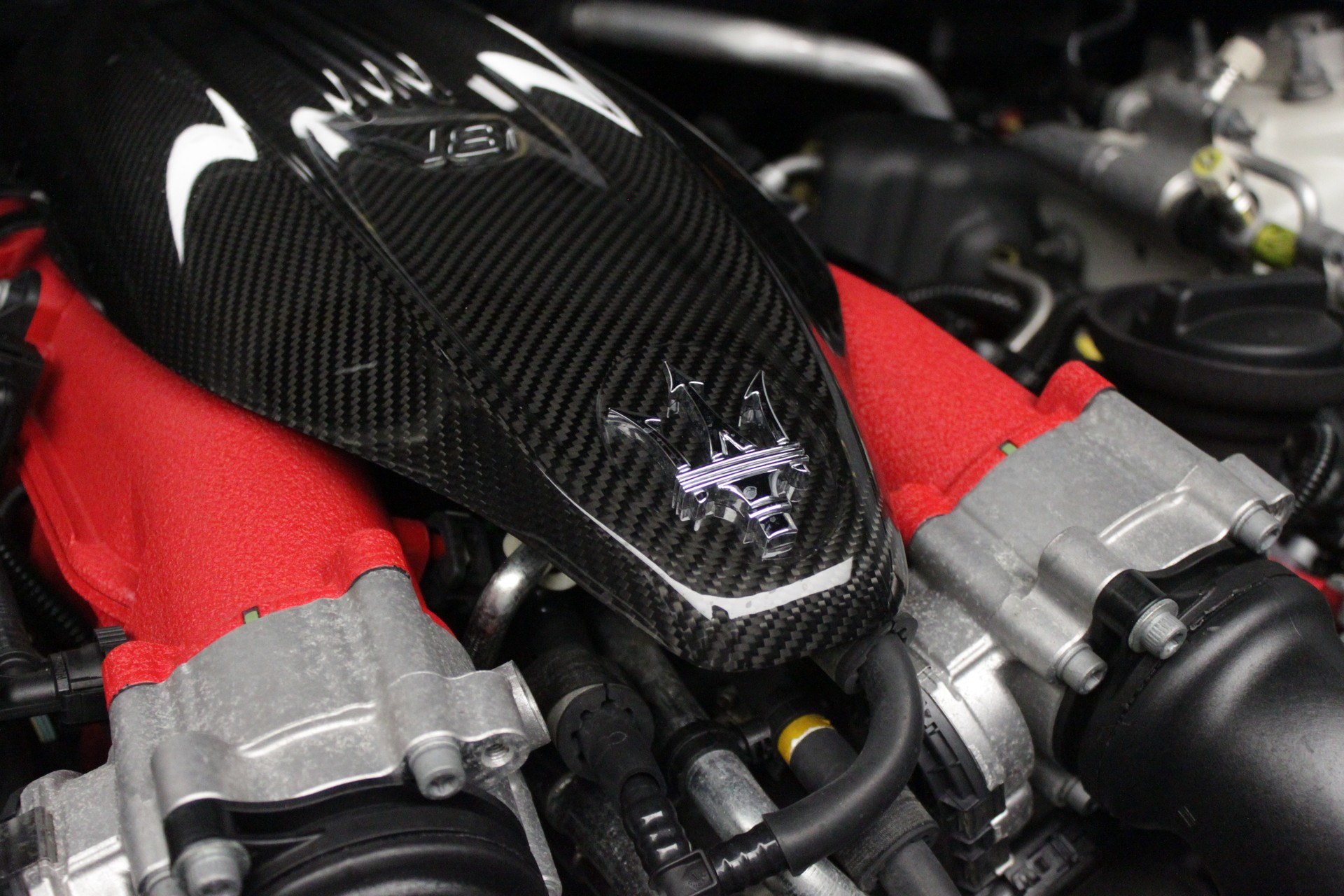 MASERATI Levante 3.8 V8 Trofeo Q4 Automatica-image-25
