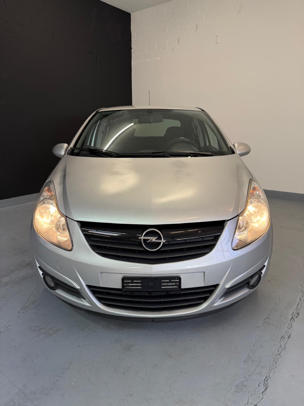 OPEL Corsa 1.4 TP Color Edition Automatic ***CH-Fahrzeug***-showroom-element-1