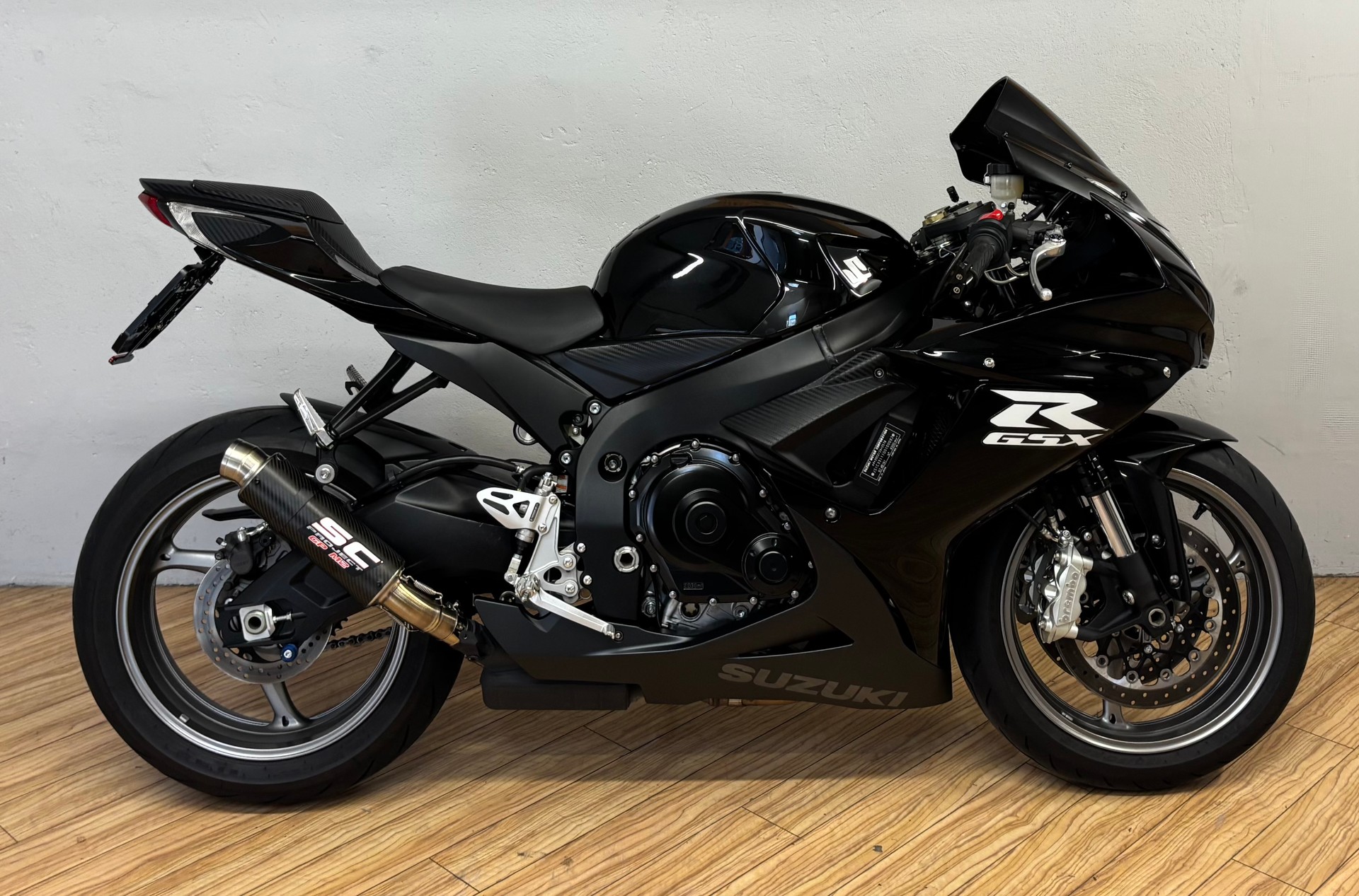 SUZUKI GSX-R 600 U L1 (25kW)-image-1