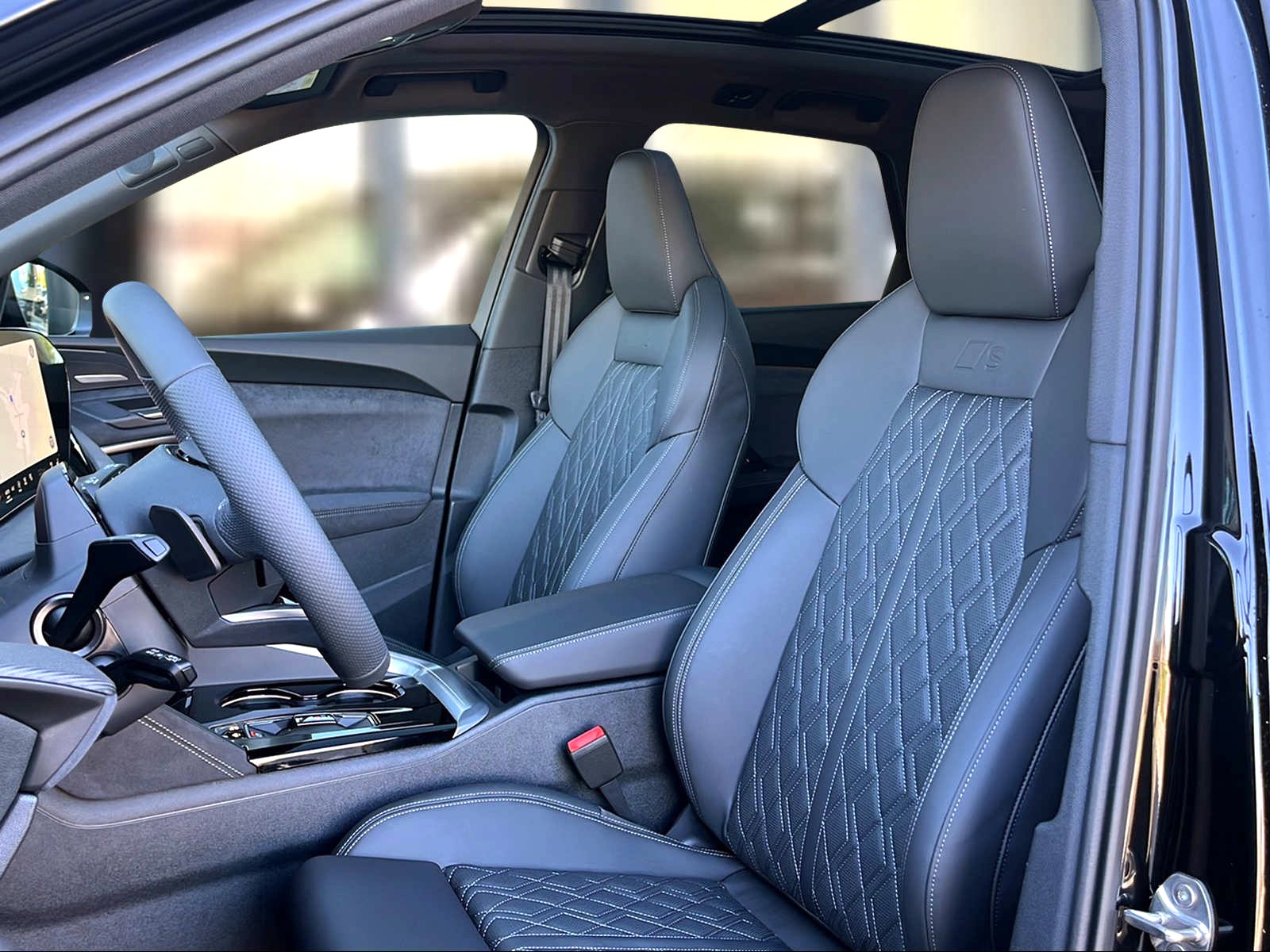 AUDI SQ5 TFSI quattro S-tronic Mythosschwarz Metallic-image-7