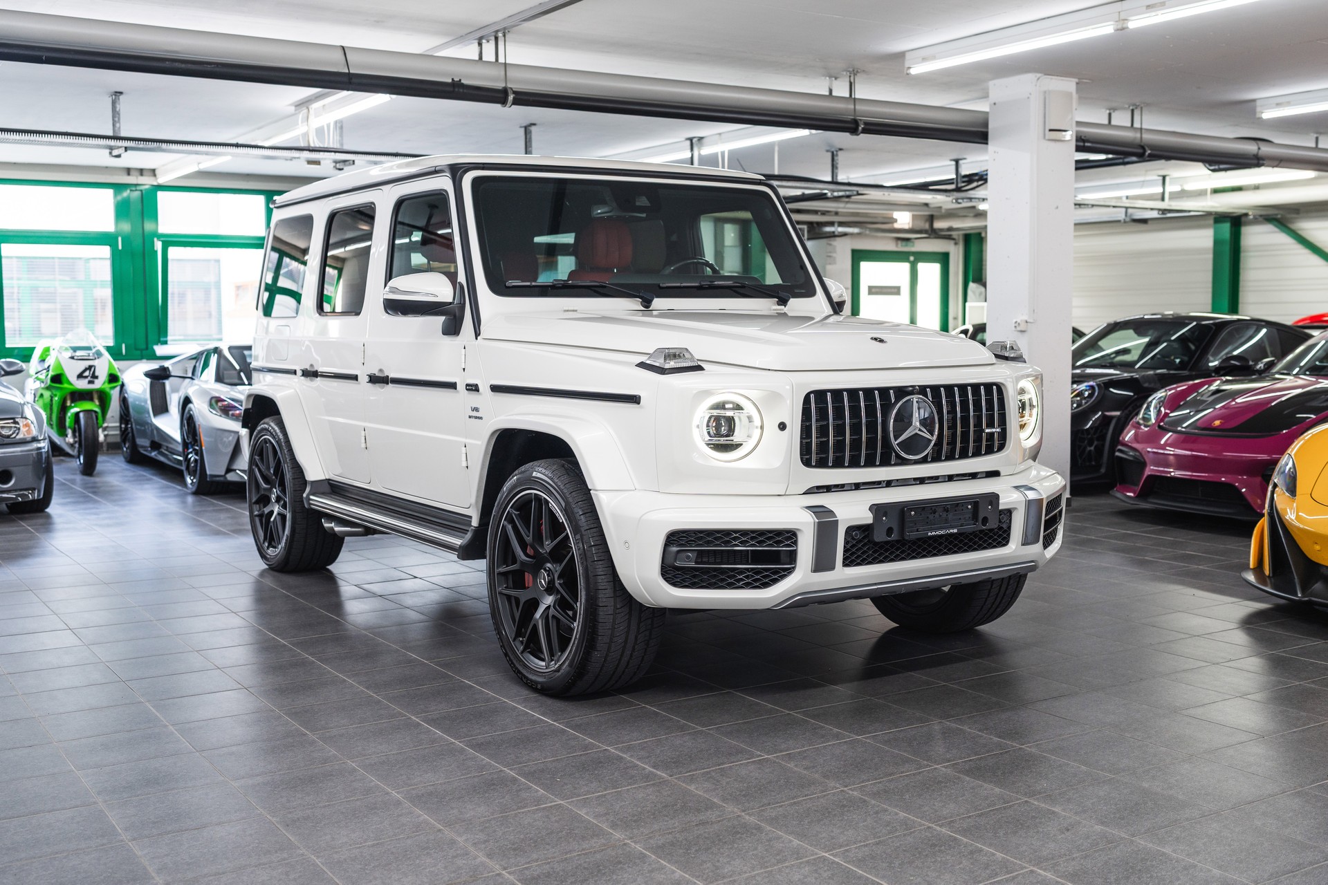 MERCEDES-BENZ G 63 AMG Speedshift Plus G-Tronic Manufaktur-showroom-element-2
